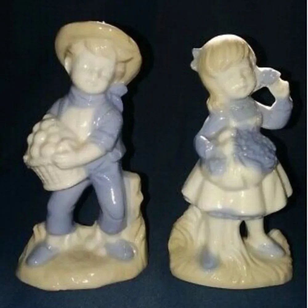 Vintage Ardco Boy And Girl Figurines C-2888